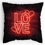Polštářek s potiskem Love neon