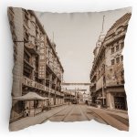 Polštářek s potiskem Vůně starých ulic