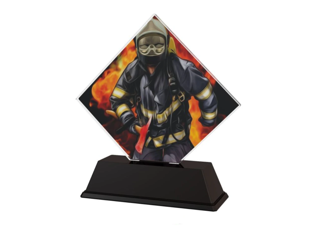 Barevná akrylátová trofej s hasičem ACSQM1