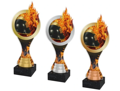 Barevná akrylátová trofej s hasičskou helmou a ohněm ACBTM23