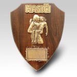 Dřevěná plaketa erb hasič zachraňuje dítě 22,5x18cm
