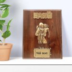 Dřevěná plaketa hasič zachraňuje dítě 25x20cm