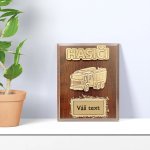 Malá dřevěná plaketa hasičské auto P 17,5x12,5cm