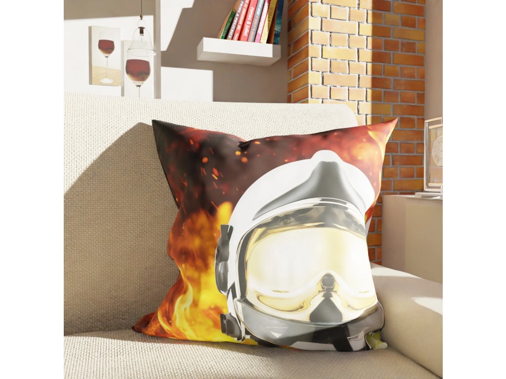 Polštář s potiskem Helma