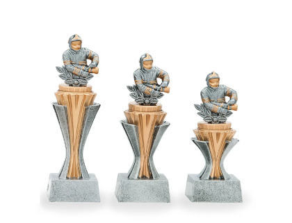 Trofej s držákem a  figurkou hasiče 32041