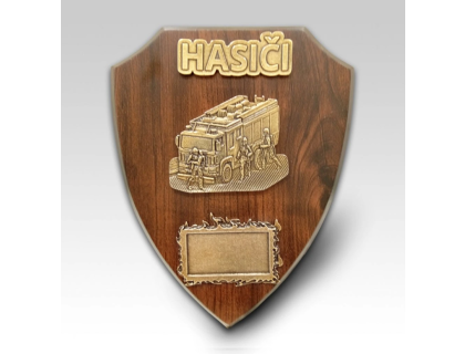 Dřevěná plaketa s motivem hasičského vozu